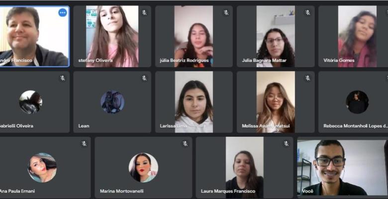 Alunos das turmas dos novos cursos da Unijovem, realizam avaliação do  semestre em reunião on-line.