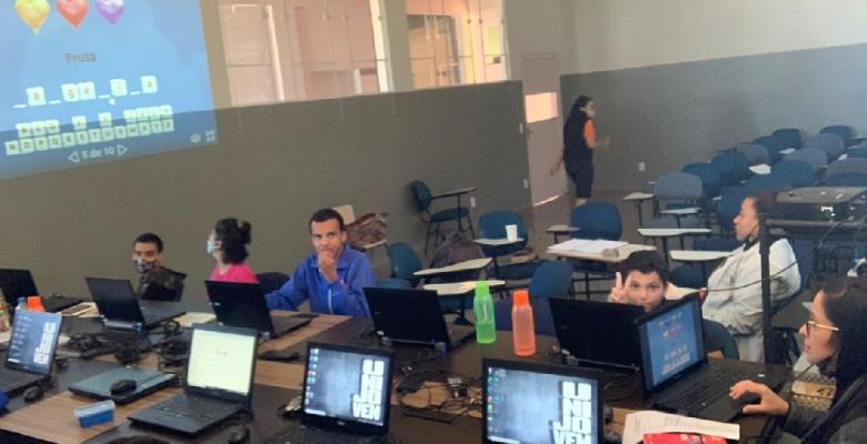 Unijovem apoia e contribui com a luta pela acessibilidade e inclusão de todos os jovens, ofertando cursos para jovens com transtorno do espectro autista (TEA)