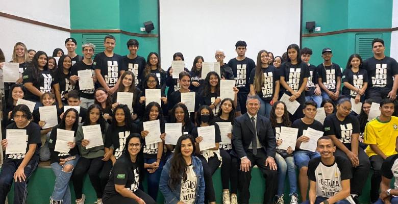 UNIJOVEM PROMOVE RODADA DO CONHECIMENTO COM O TEMA “Um mundo de oportunidades longe das drogas e violência”