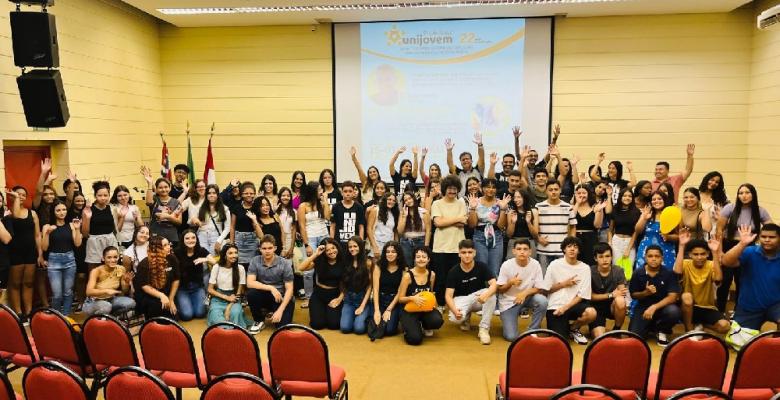 Unijovem Celebra 22 Anos de Impacto Social com Palestra Inspiradora e Espetáculo Cultural